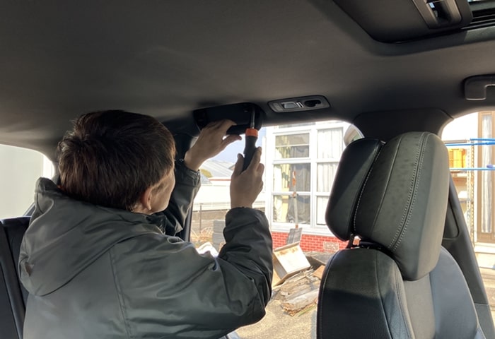 ルーフ天井材取り付け