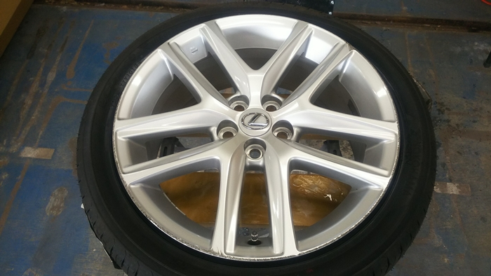 レクサスホイールガリ傷