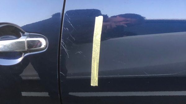 アクアの左リアドアの傷修理